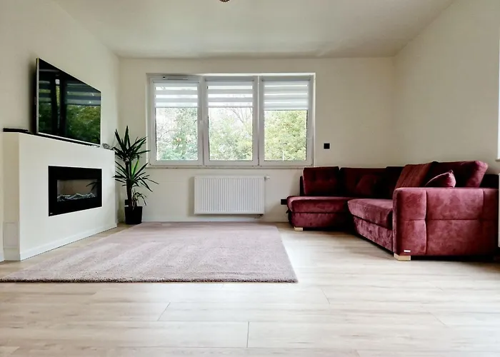 Comfortable Flat With Garden